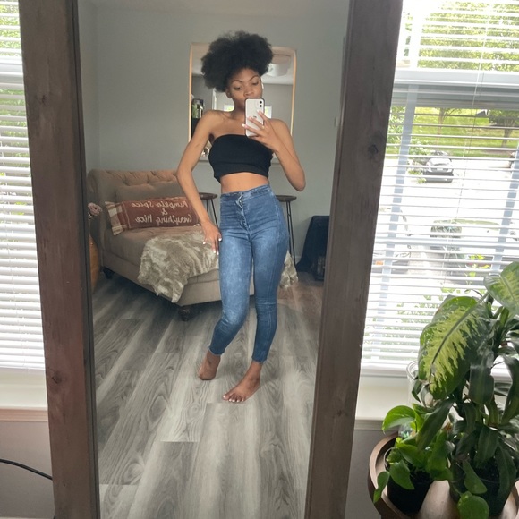 Black Halter Crop Top - Picture 3 of 11